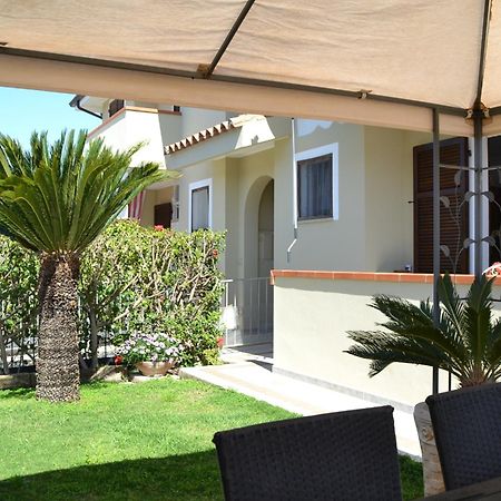 Appartement Casa Delle Conchiglie à Pula Extérieur photo